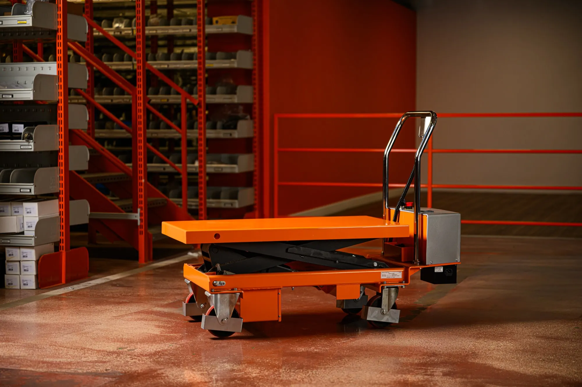 Piattaforma di sollevamento elettrica OrangeLift a pantografo